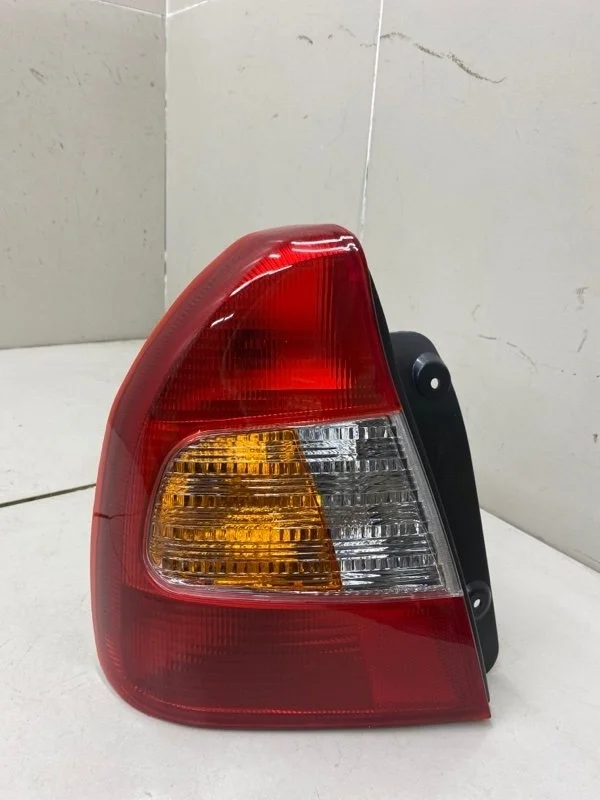 Фонарь задний левый Hyundai Accent 2