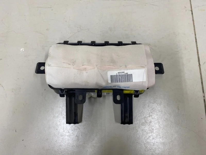 Подушка безопасности пассажира Hyundai Solaris 1