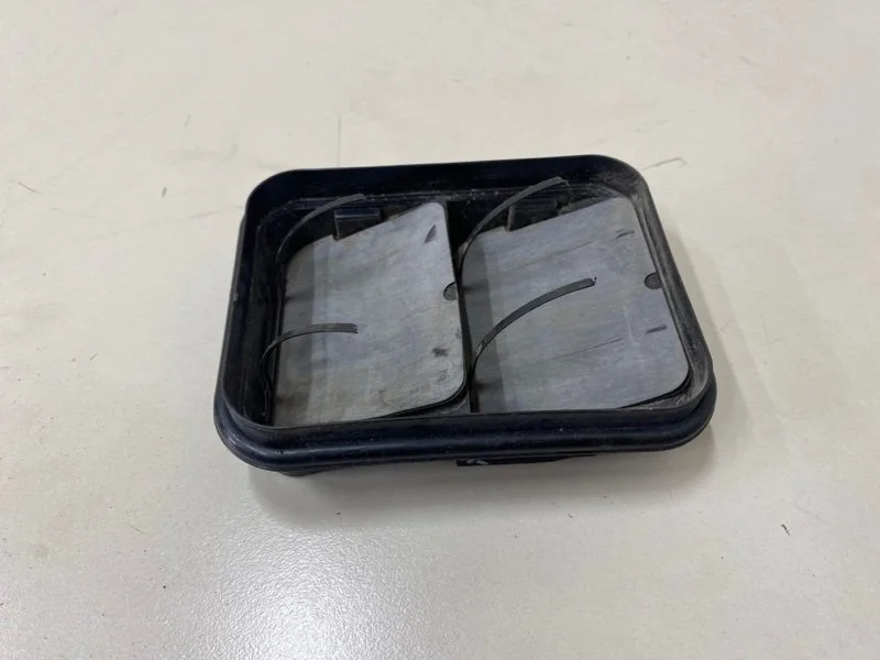 Решетка вентиляционная задняя Nissan X-Trail T32