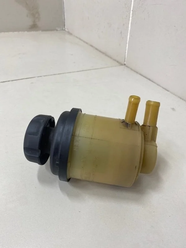 Бачок гидроусилителя Hyundai Solaris 1 RB СЕДАН