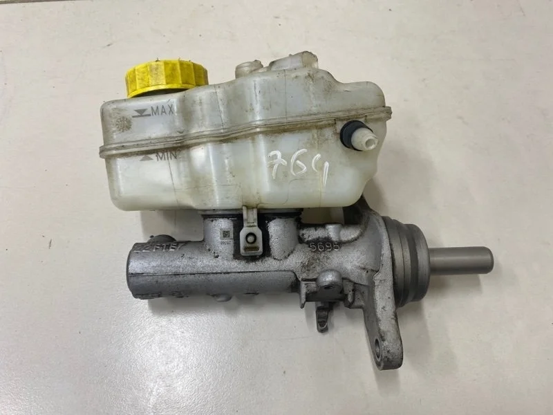 Цилиндр тормозной главный Volkswagen Polo 5 СЕДАН