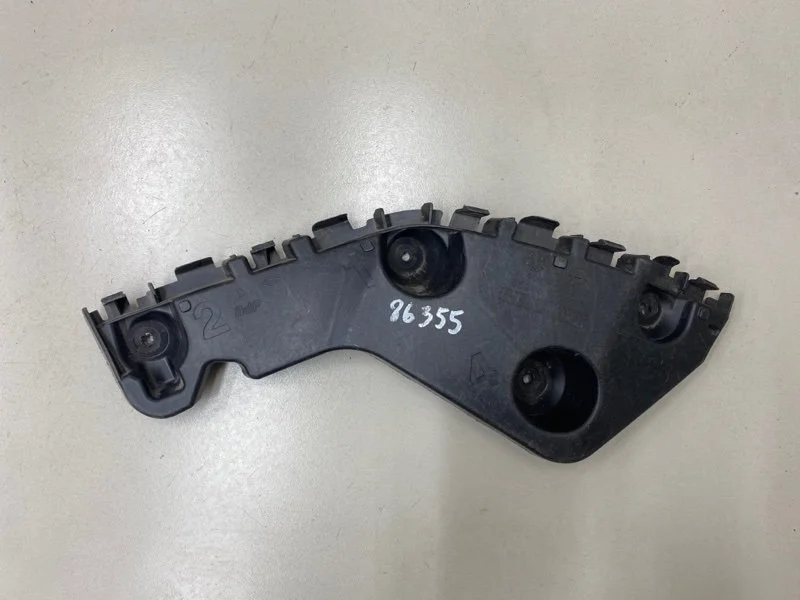 Кронштейн бампера задний правый Renault Duster 1