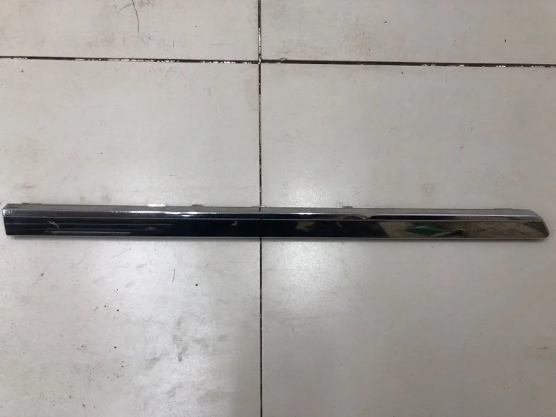 Накладка молдинга двери задняя правая Ford