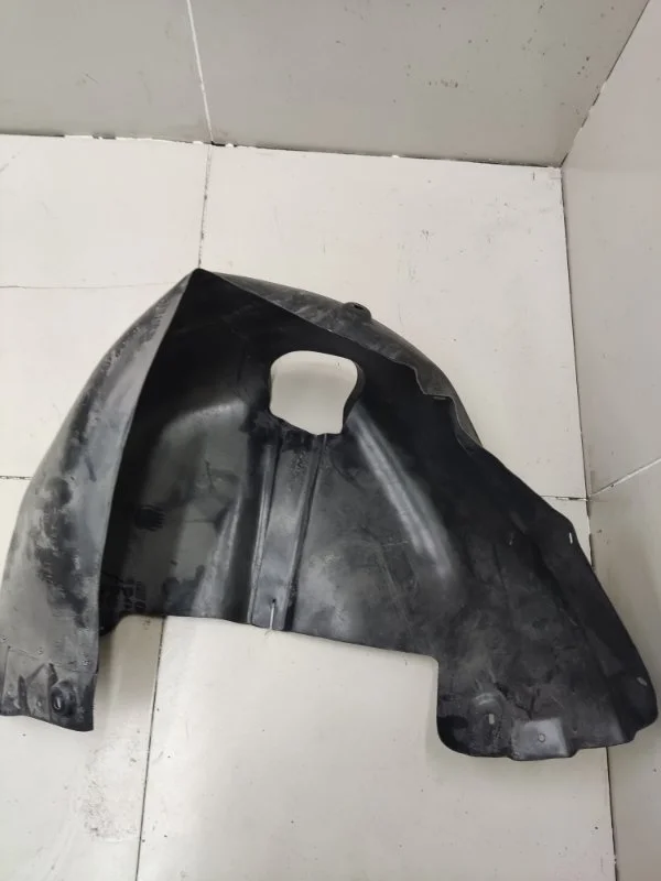 Локер задний левый Skoda Rapid 1