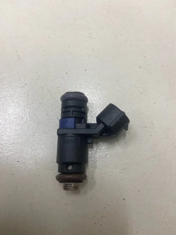 Форсунка топливная Volkswagen Polo 5 СЕДАН CWVA