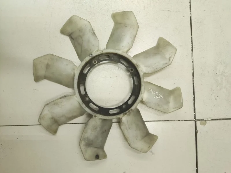 Крыльчатка вентилятора Mitsubishi Pajero Sport 1