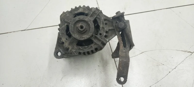 Генератор Mitsubishi Carisma DA 4G92 1.6 БЕНЗИН