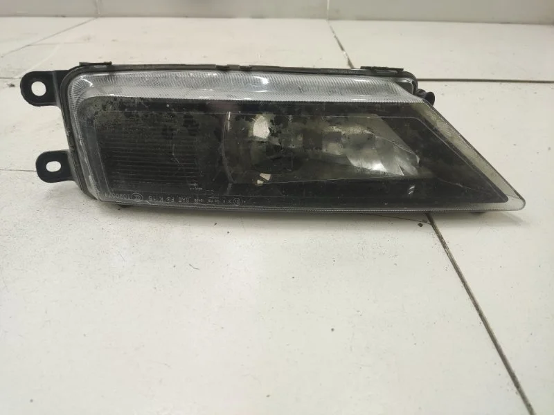 Фара противотуманная передняя левая Volkswagen
