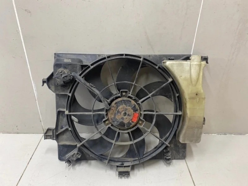 Вентилятор радиатора Hyundai Solaris 1