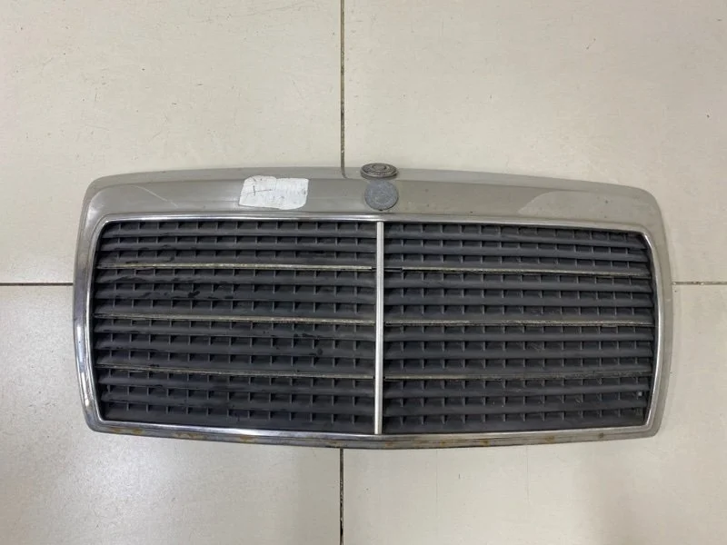 Решетка радиатора Mercedes-Benz E-Class W124 M103