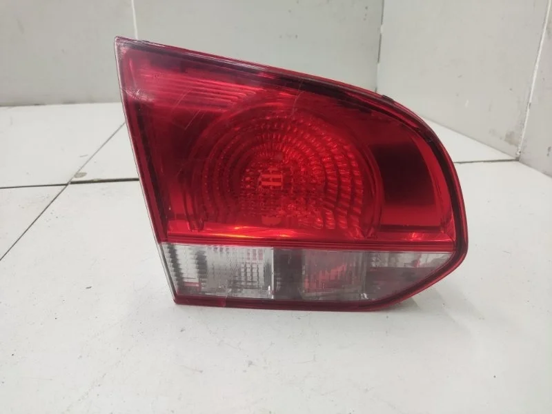 Фонарь внутренний задний левый Volkswagen Golf 6