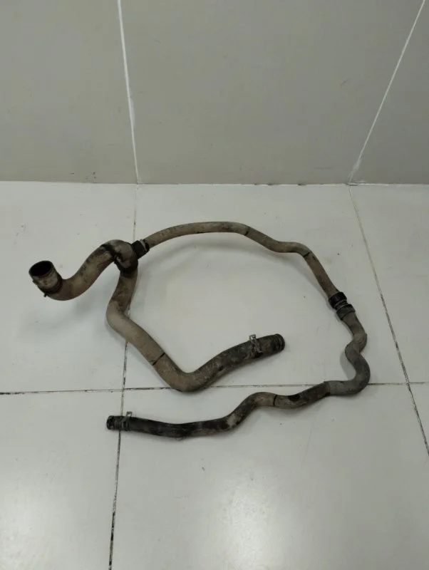 Патрубок радиатора Renault Logan 2 СЕДАН K7M812