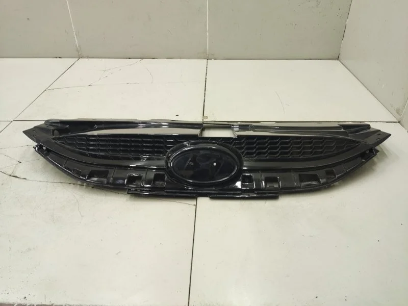 Решетка радиатора Hyundai ix35