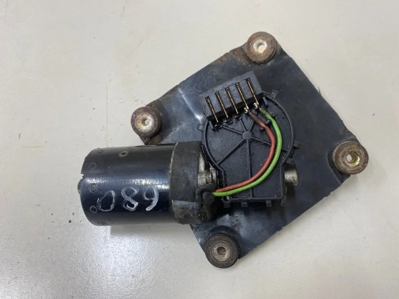 Моторчик стеклоочистителя Volvo S40 1 VS17 СЕДАН