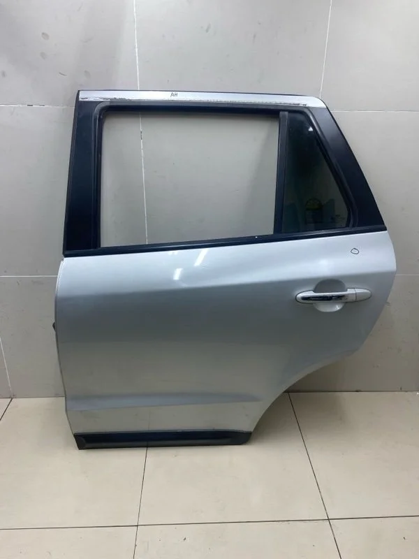 Дверь задняя левая Hyundai Santa Fe 2 CM D4EB 2.2
