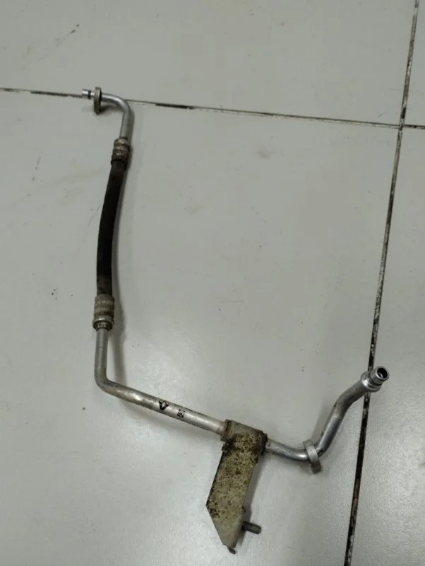 Трубка кондиционера Renault Logan 2 СЕДАН K7M812