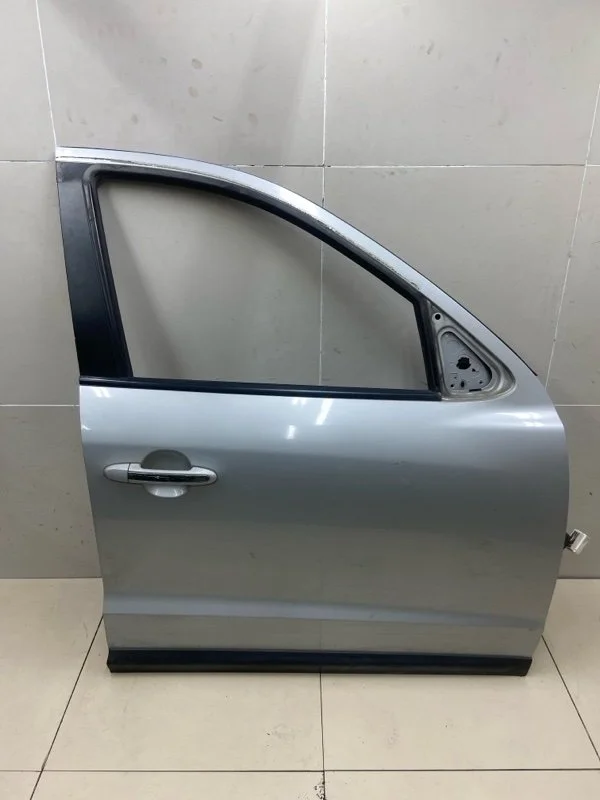 Дверь передняя правая Hyundai Santa Fe 2 CM D4EB