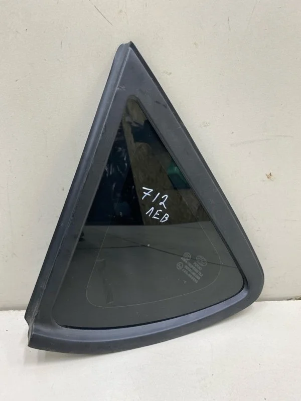 Стекло кузовное глухое левое Hyundai Solaris 1 RB