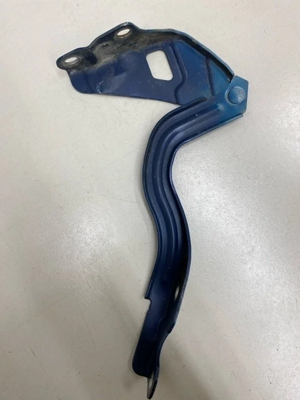 Петля капота левая Hyundai Solaris 1 RB ХЭТЧБЕК