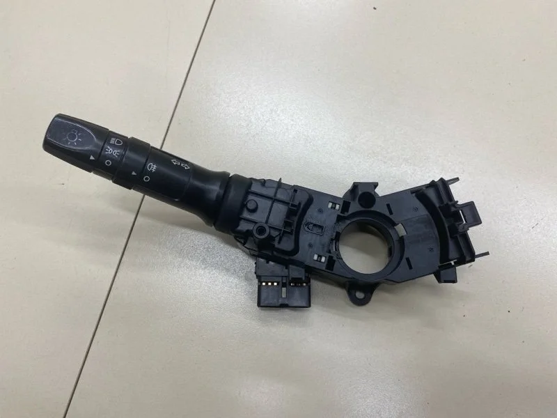 Переключатель поворотов подрулевой Hyundai Solaris