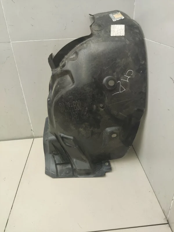 Локер передний правый Renault Fluence