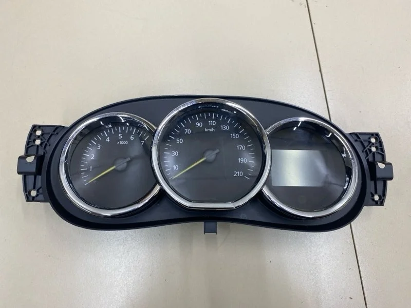 Панель приборов Renault Logan 2 СЕДАН K7M812 2014