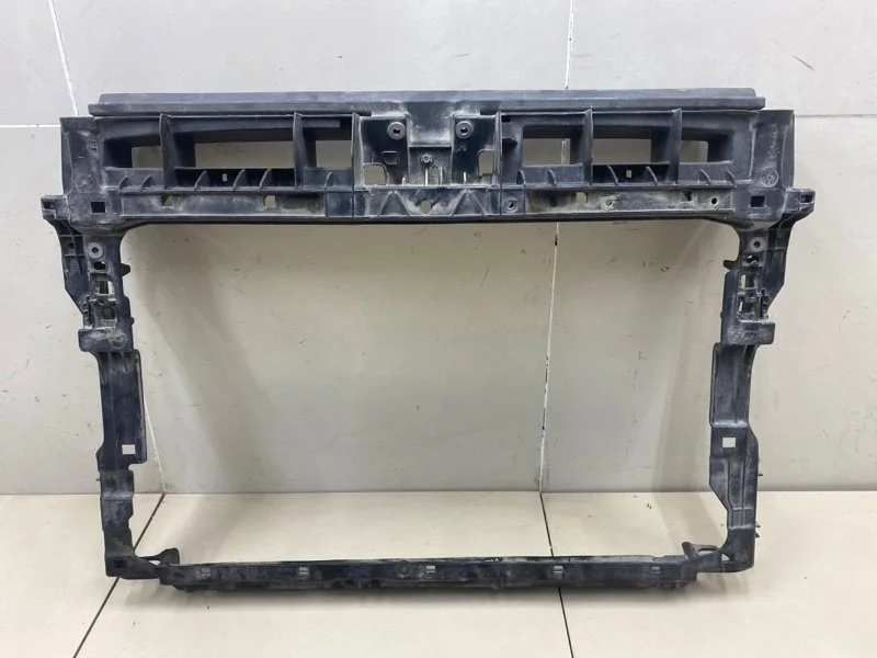 Панель передняя (Телевизор) Volkswagen Tiguan 2