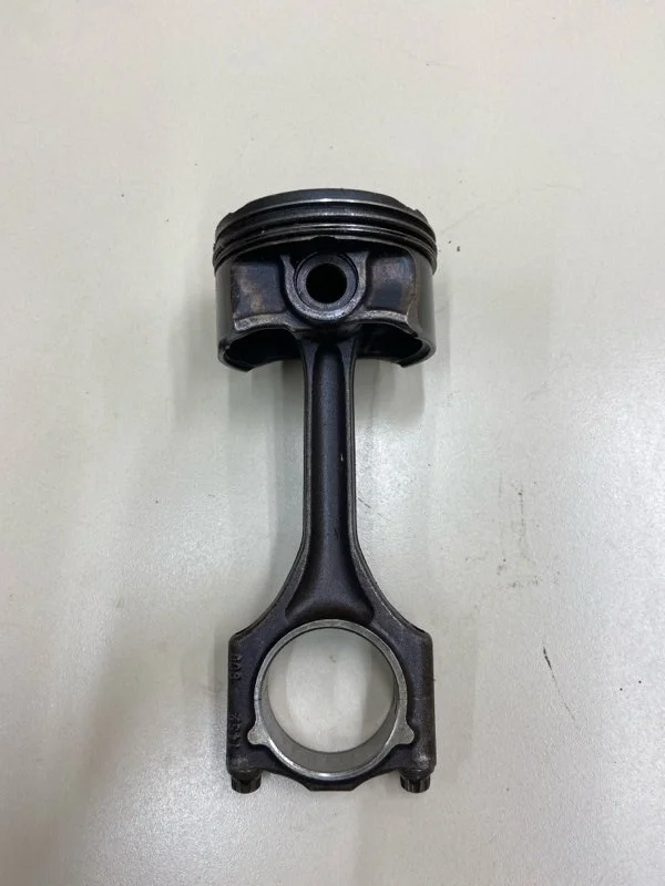 Поршень ДВС с шатуном BMW 3-Series E46 M54B25 2.5