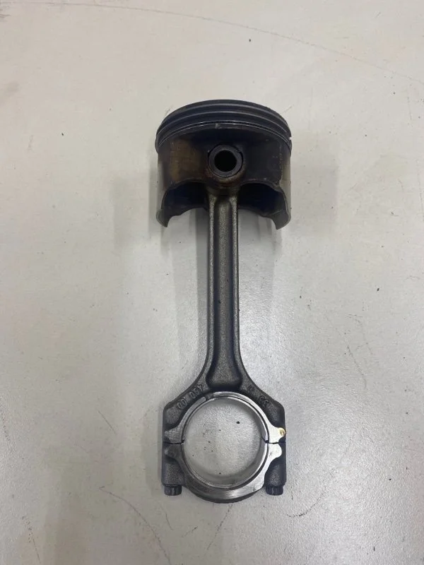 Поршень ДВС с шатуном Mitsubishi Lancer 10 CY2A