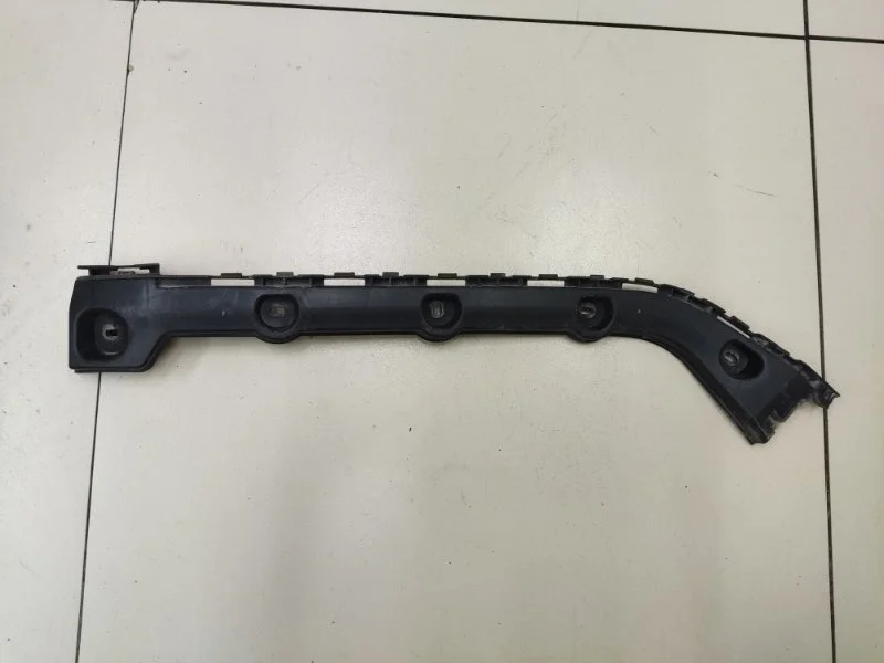 Кронштейн бампера задний правый Skoda Octavia A7