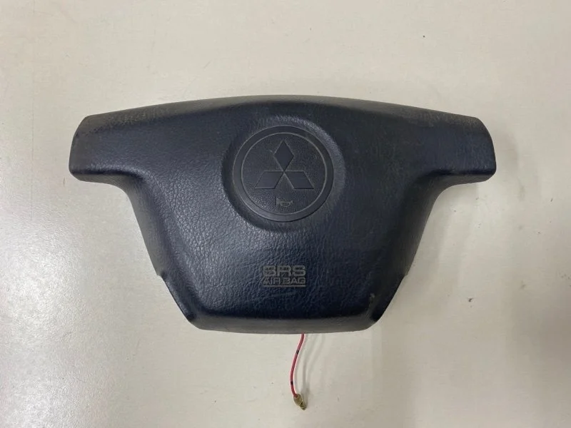 Подушка безопасности в рулевое колесо Mitsubishi