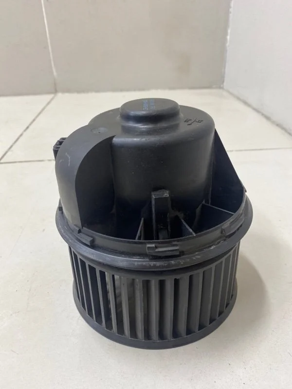 Моторчик отопителя Ford Focus 2 СЕДАН ASDA 1.4