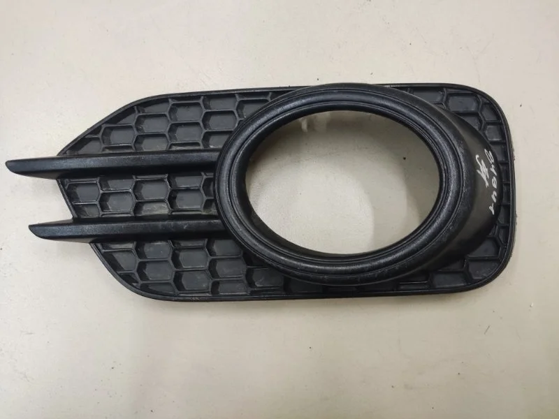 Решетка в бампер правая Volkswagen Tiguan 1 После
