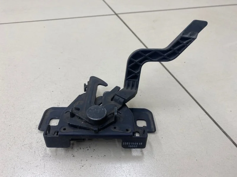 Замок капота Renault Logan 2