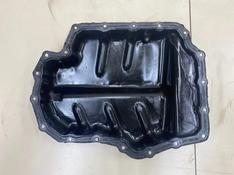 Поддон масляный двигателя Skoda Octavia A7 CWVA