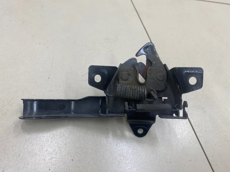 Замок капота SsangYong Actyon 2 CK