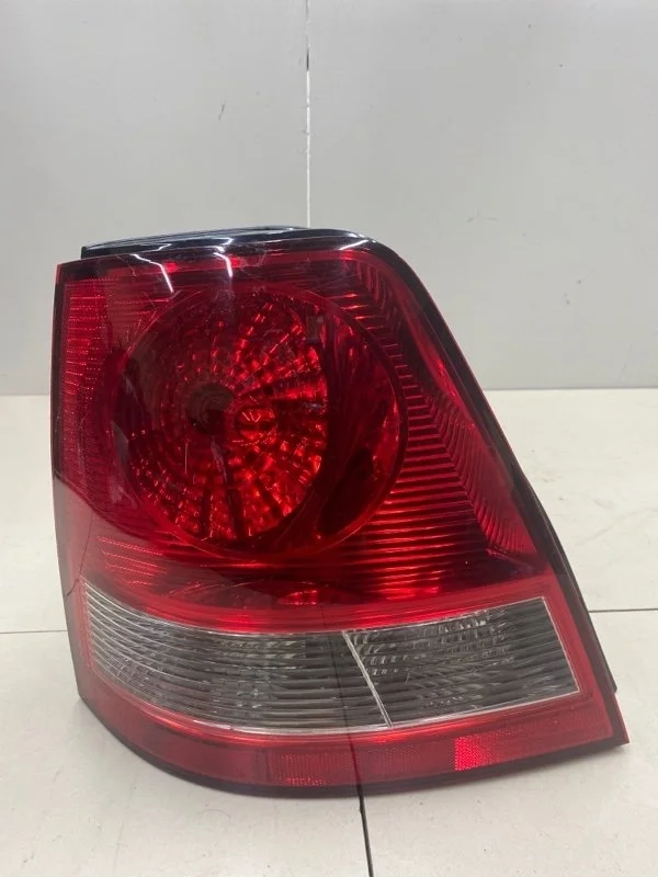 Фонарь задний левый Kia Sorento 1 BL До 2006