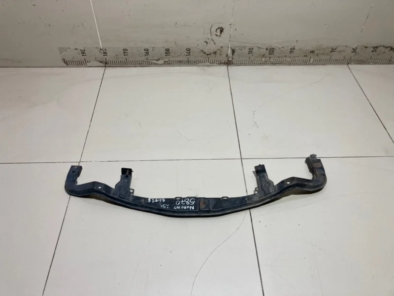 Усилитель бампера верхний передний Nissan Murano