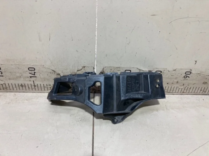 Кронштейн бампера задний правый Renault Fluence