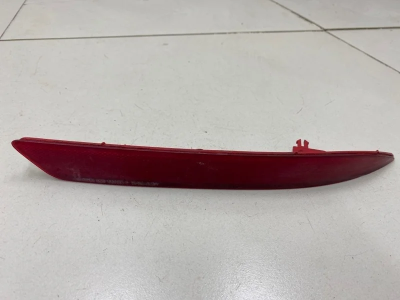 Отражатель в бампер задний правый Hyundai Solaris