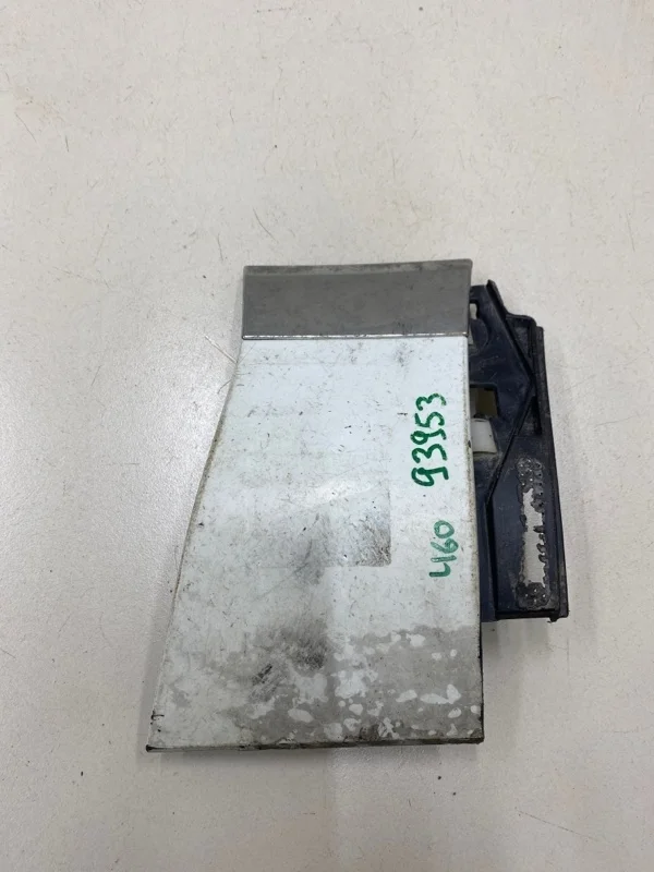 Накладка на крыло передняя правая Volkswagen