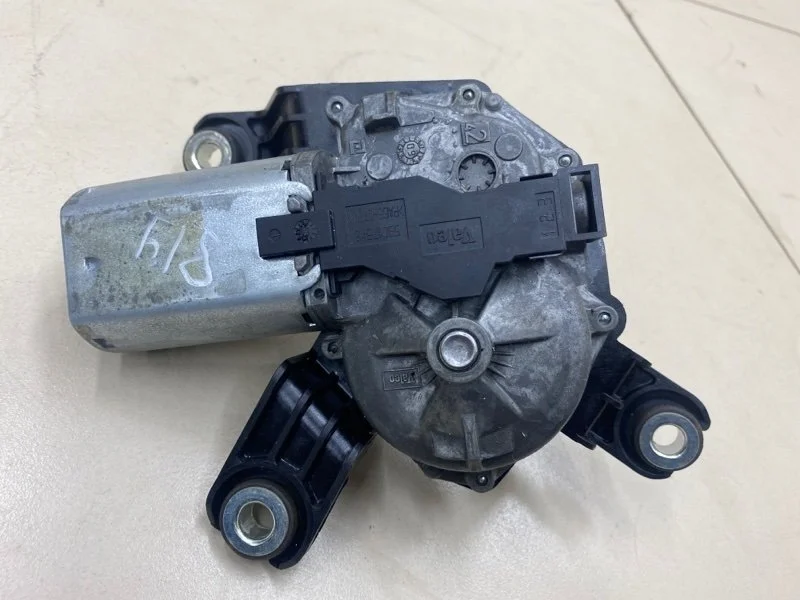 Моторчик стеклоочистителя задний Opel Corsa D