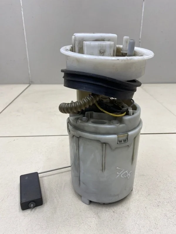 Насос топливный Skoda Fabia 2 5J BZG 1.2 БЕНЗИН