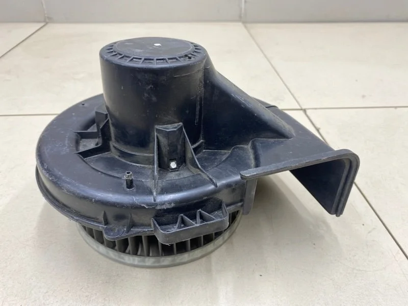 Моторчик отопителя Skoda Fabia 2 5J BZG 1.2 БЕНЗИН