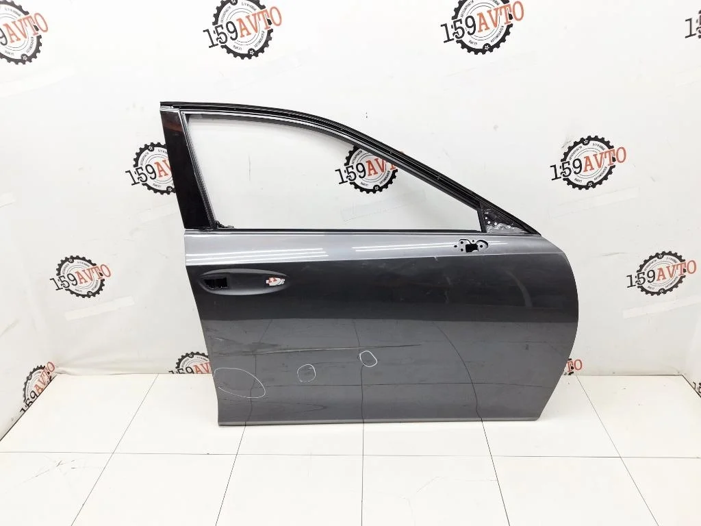 Дверь передняя правая Lexus Es300H 6700133270 XZ10