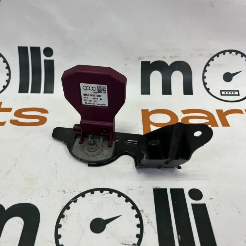 Антенна Audi Q8 2020 4M