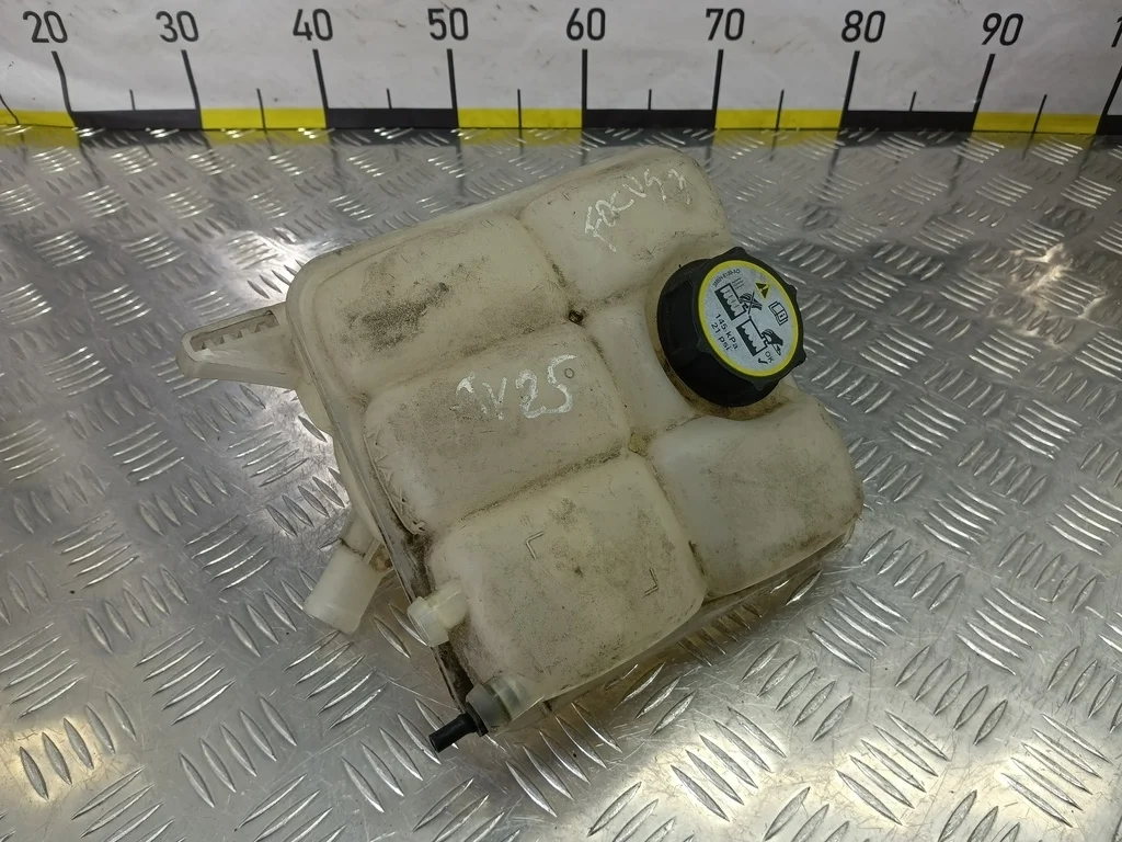 Бачок расширительный FORD Focus III (2011—2015)