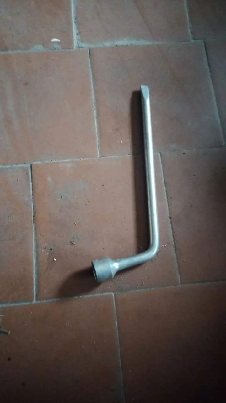 Ключ балонный Toyota Camry XV50 (2011—2014)