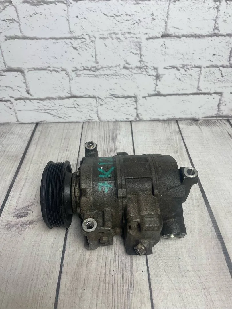 Компрессор кондиционера Audi A4 2004 B6