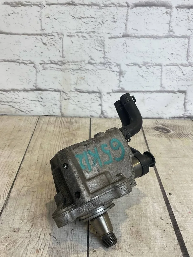 Насос топливный высокого давления Audi A4 2004 B8